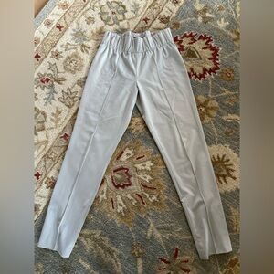 BCBG maxazria Stretch pull on pants